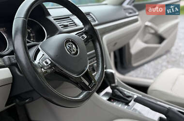 Седан Volkswagen Passat 2016 в 