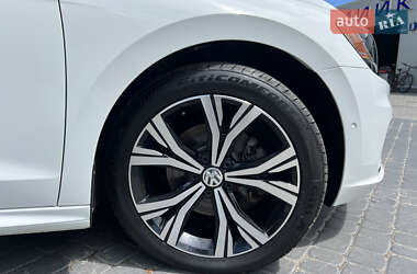 Седан Volkswagen Passat 2020 в 