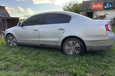 Седан Volkswagen Passat 2007 в Лысянке