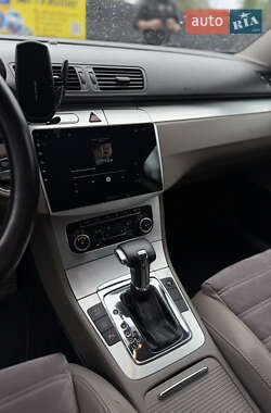 Универсал Volkswagen Passat 2010 в 