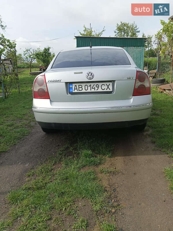 Седан Volkswagen Passat 2001 в Бершаді