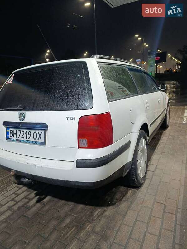 Універсал Volkswagen Passat 1997 в Києві