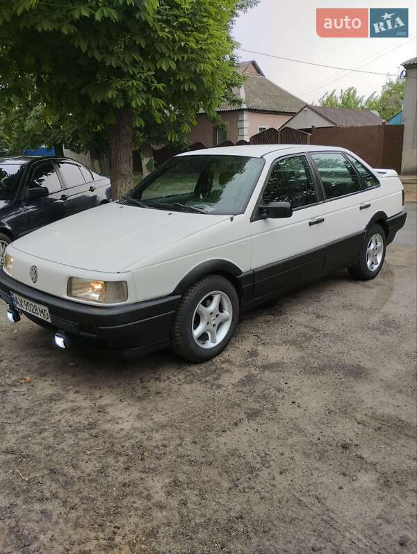 Седан Volkswagen Passat 1989 в 