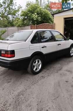 Седан Volkswagen Passat 1989 в 
