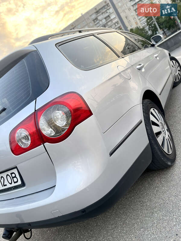 Универсал Volkswagen Passat 2006 в Харькове