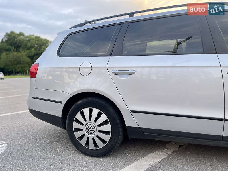 Универсал Volkswagen Passat 2006 в Харькове
