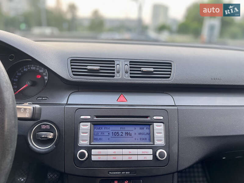 Универсал Volkswagen Passat 2006 в Харькове
