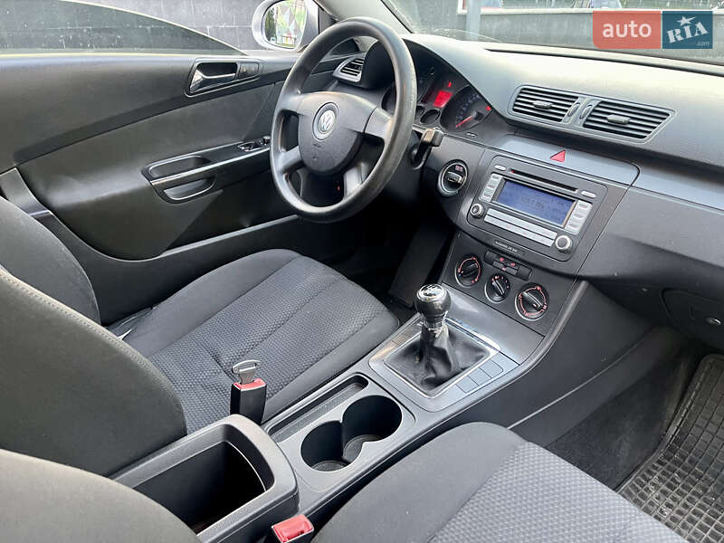 Универсал Volkswagen Passat 2006 в Харькове