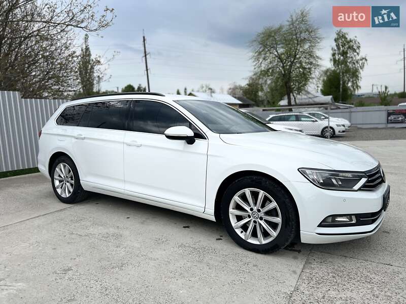 Универсал Volkswagen Passat 2017 в Дрогобыче