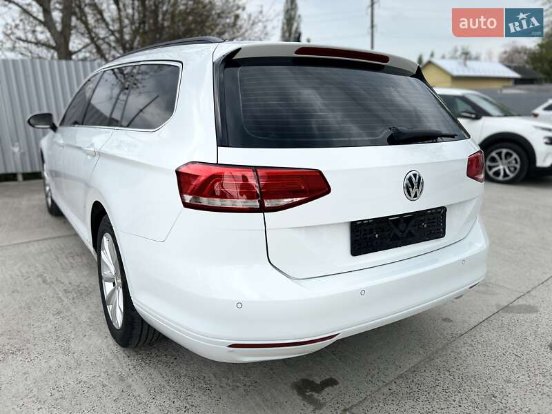 Универсал Volkswagen Passat 2017 в Дрогобыче