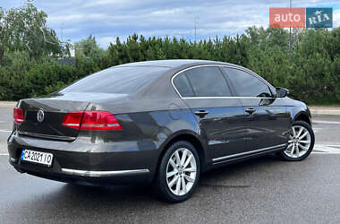 Седан Volkswagen Passat 2013 в 