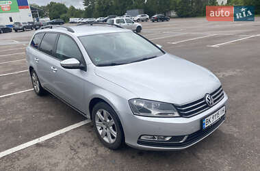 Универсал Volkswagen Passat 2011 в 