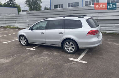 Универсал Volkswagen Passat 2011 в 