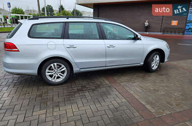 Универсал Volkswagen Passat 2011 в 