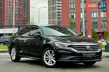 Седан Volkswagen Passat 2019 в Києві