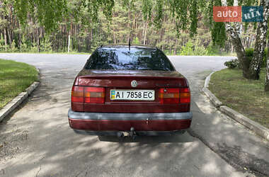 Седан Volkswagen Passat 1995 в 