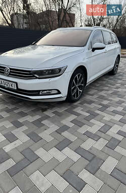 Универсал Volkswagen Passat 2015 в 