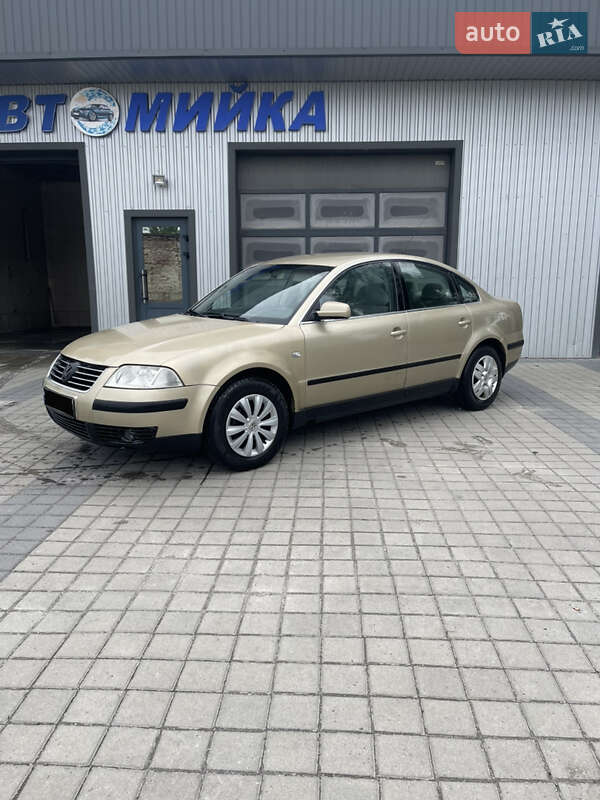 Volkswagen Passat 2003
