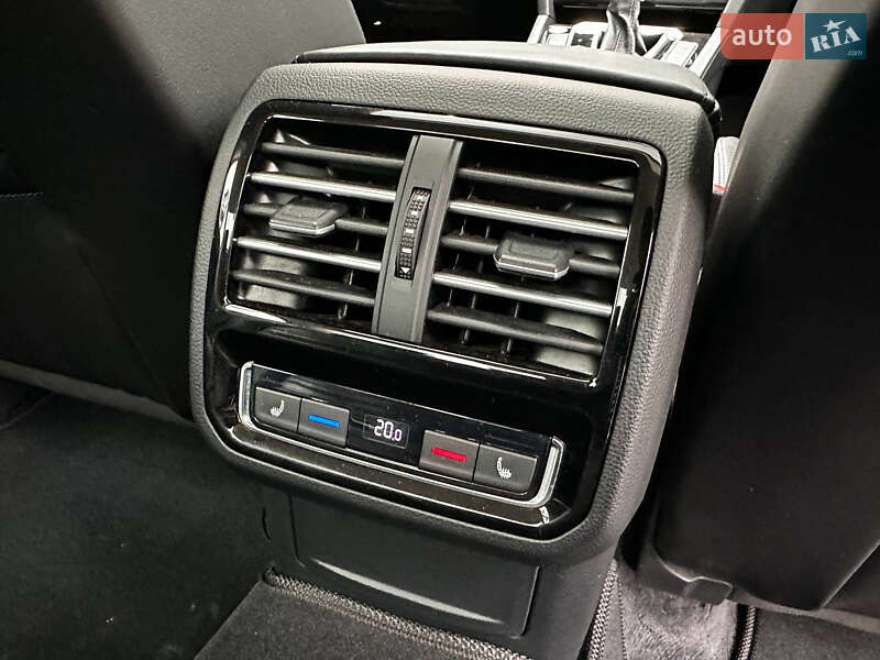 Седан Volkswagen Passat 2018 в Києві