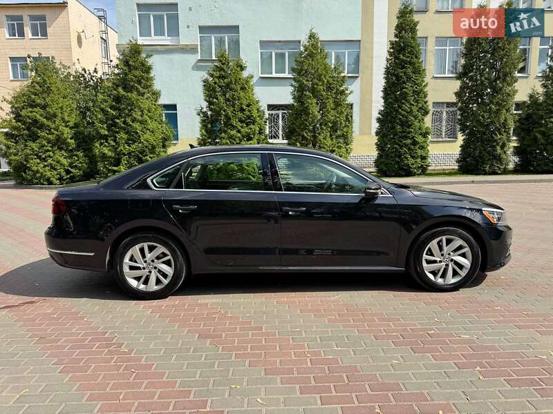 Седан Volkswagen Passat 2018 в Сумах