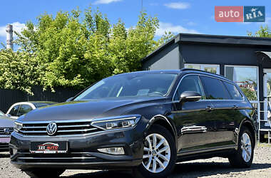 Універсал Volkswagen Passat 2021 в 