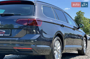 Універсал Volkswagen Passat 2021 в 