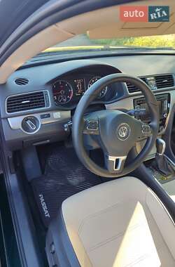 Седан Volkswagen Passat 2014 в Кривому Розі