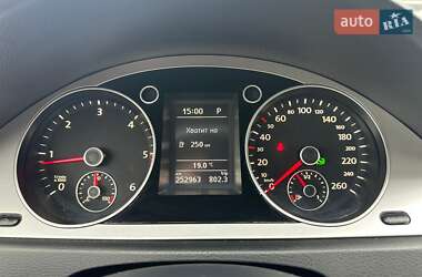 Седан Volkswagen Passat 2009 в 