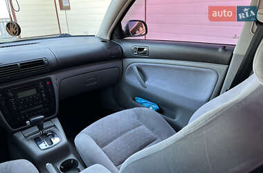 Седан Volkswagen Passat 2004 в 