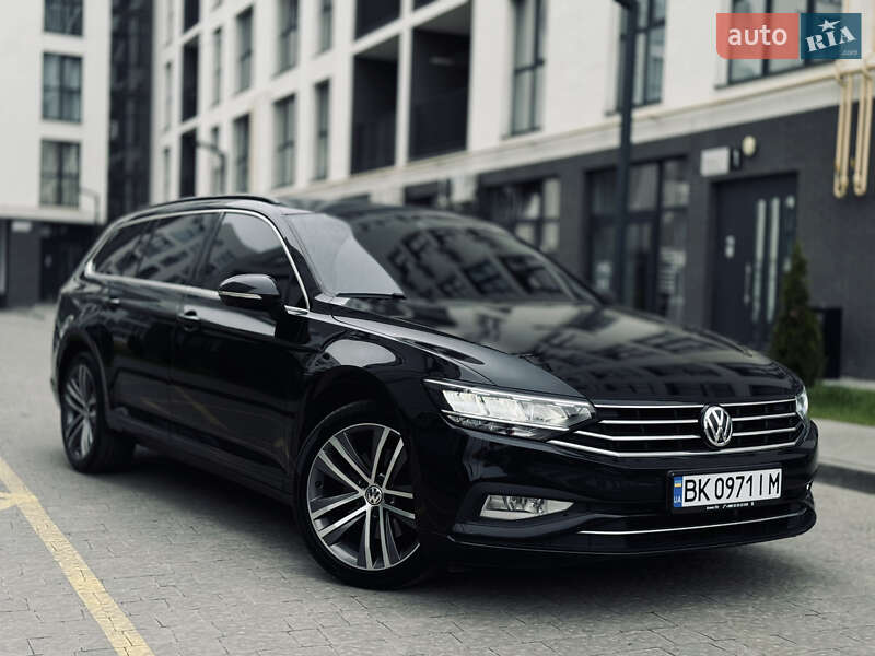 Універсал Volkswagen Passat 2019 в Львові