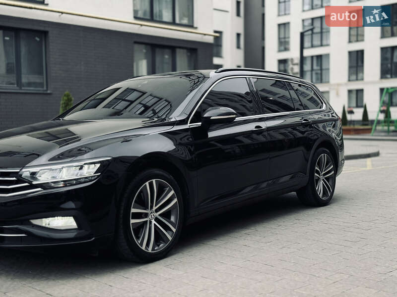 Універсал Volkswagen Passat 2019 в Львові