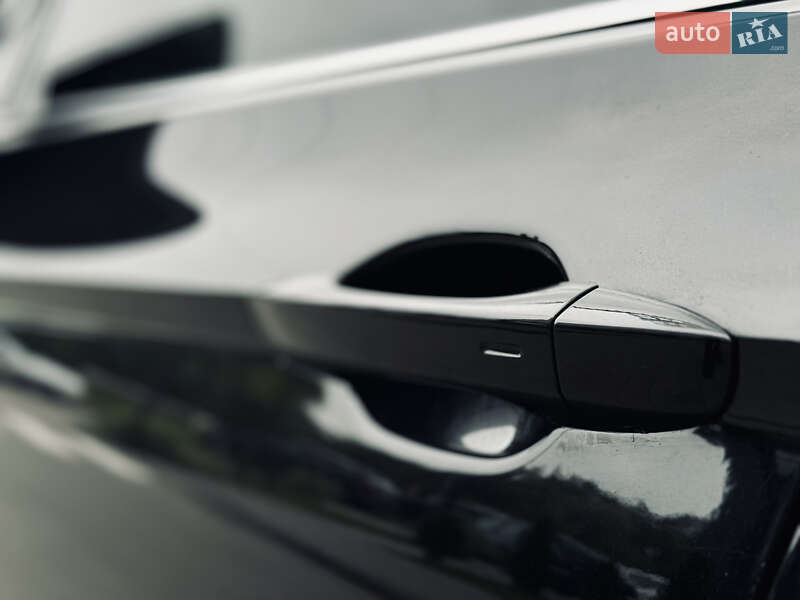 Універсал Volkswagen Passat 2019 в Львові