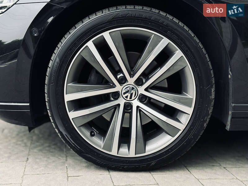 Універсал Volkswagen Passat 2019 в Львові