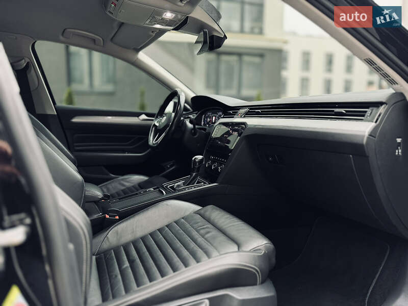 Універсал Volkswagen Passat 2019 в Львові