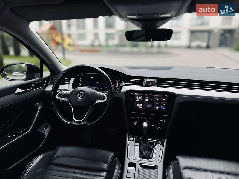 Універсал Volkswagen Passat 2019 в Львові
