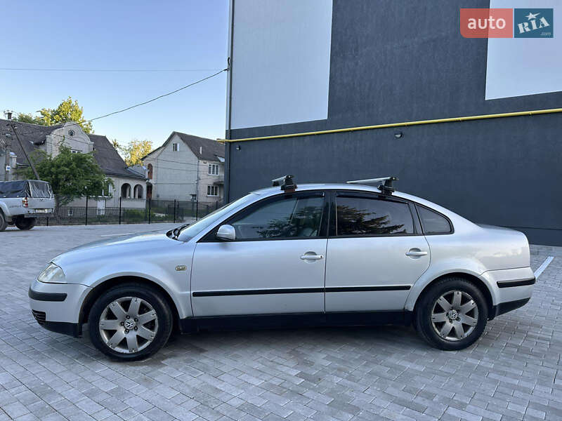 Седан Volkswagen Passat 2001 в Кременці