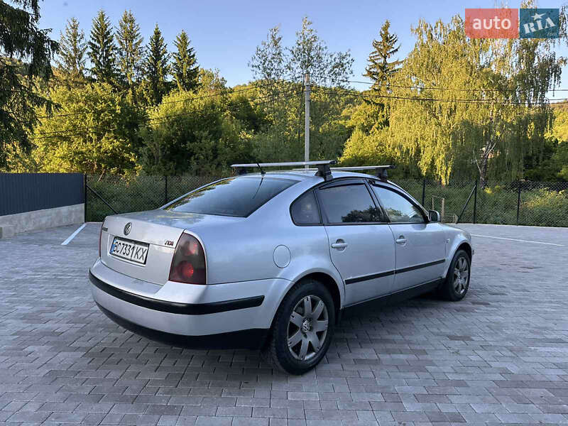 Седан Volkswagen Passat 2001 в Кременці