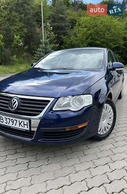 Седан Volkswagen Passat 2005 в Могилев-Подольске