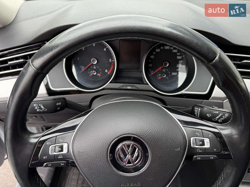 Универсал Volkswagen Passat 2016 в Виннице фото 20 Универсал Volkswagen Passat 2016 в Виннице