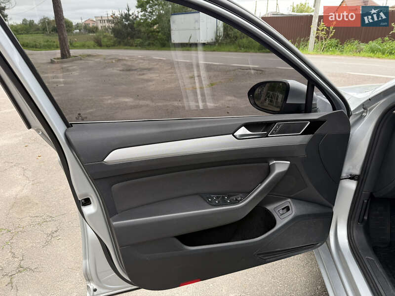 Универсал Volkswagen Passat 2016 в Виннице фото 32 Универсал Volkswagen Passat 2016 в Виннице