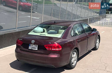 Седан Volkswagen Passat 2013 в 
