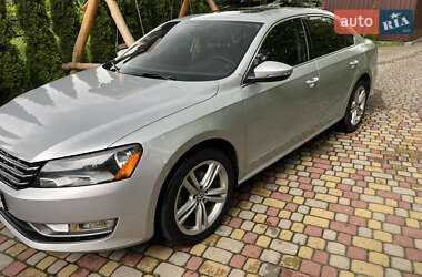 Седан Volkswagen Passat 2012 в Львові
