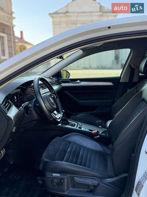 Седан Volkswagen Passat 2017 в Каменец-Подольском