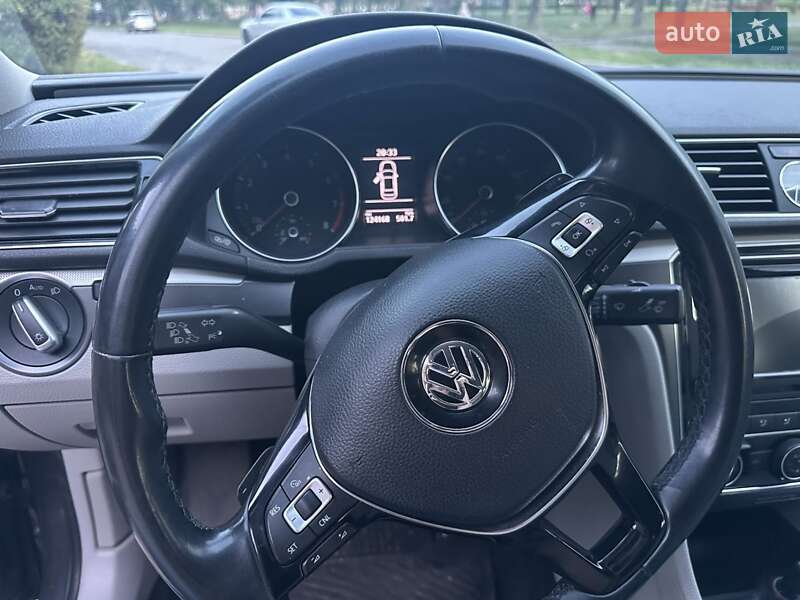Седан Volkswagen Passat 2016 в Миколаєві