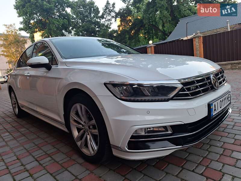 Седан Volkswagen Passat 2017 в Киеве