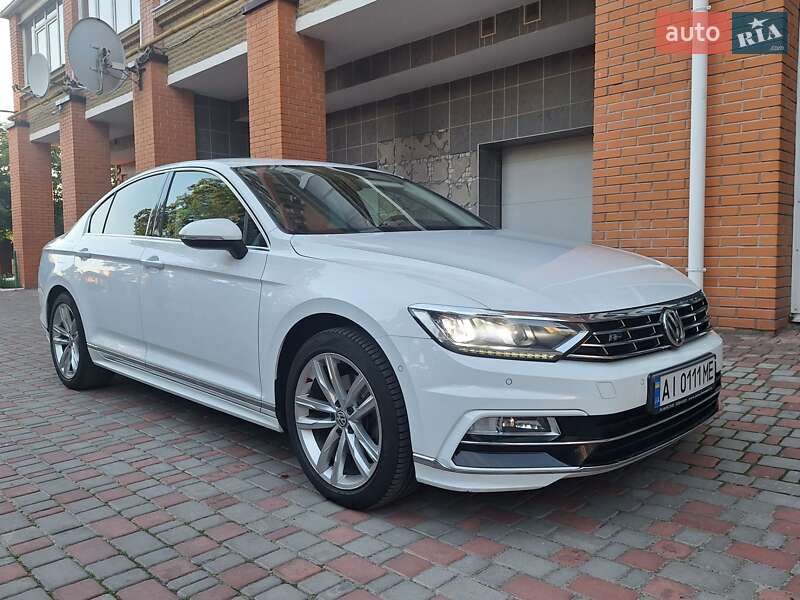 Седан Volkswagen Passat 2017 в Киеве