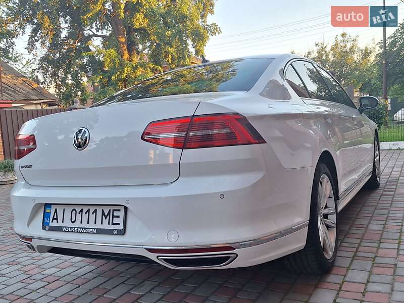 Седан Volkswagen Passat 2017 в Киеве