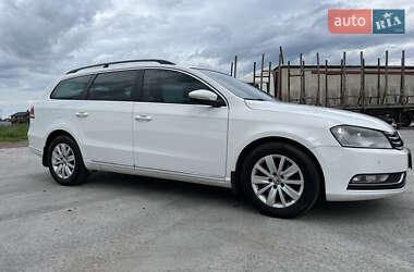 Універсал Volkswagen Passat 2012 в Коростені