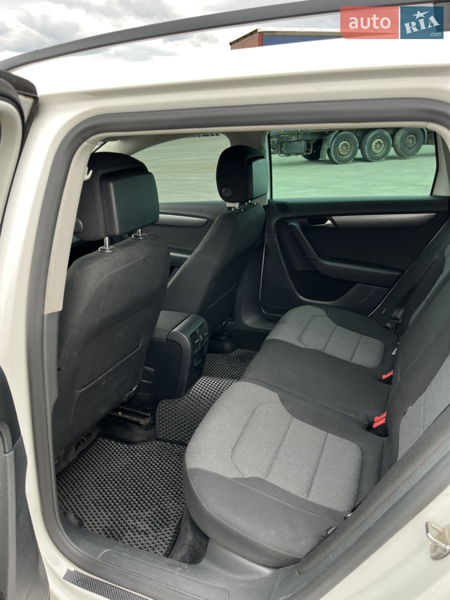 2012 Volkswagen Passat - мініатюра 16