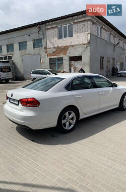 Седан Volkswagen Passat 2013 в 